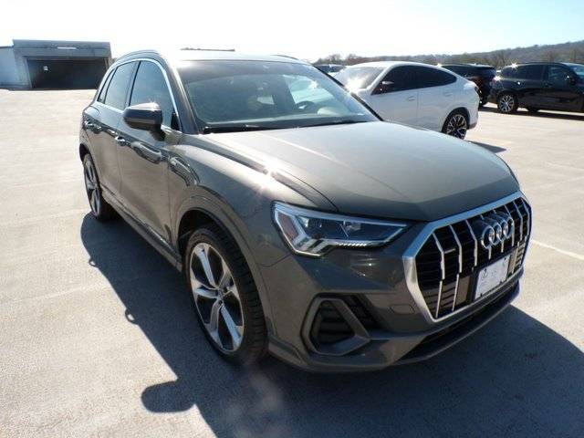 2020 Audi Q3 S line Premium Plus AWD photo