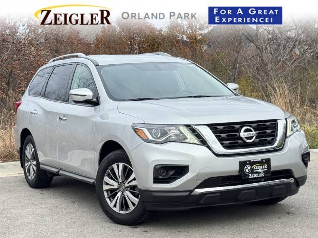 2020 Nissan Pathfinder S 4WD photo