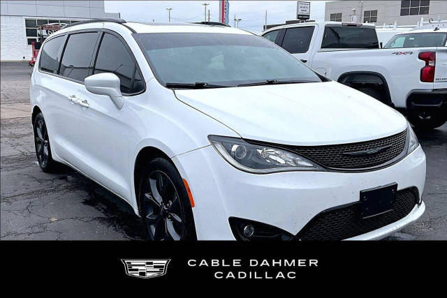 2020 Chrysler Pacifica Minivan Touring L Plus 35th Anniversary FWD photo