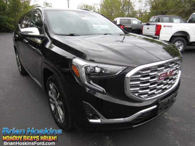 2020 GMC Terrain Denali FWD photo