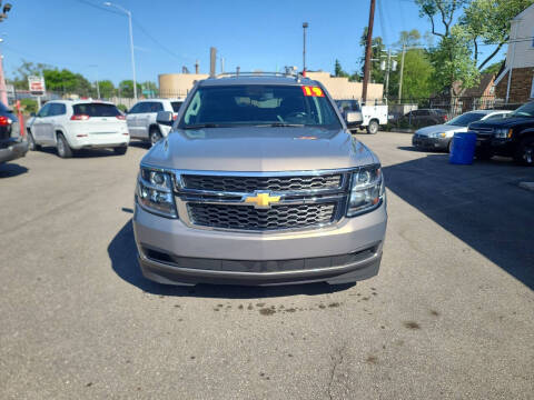 2019 Chevrolet Suburban LT 4WD photo