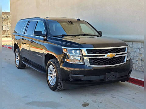 2019 Chevrolet Suburban LT 4WD photo