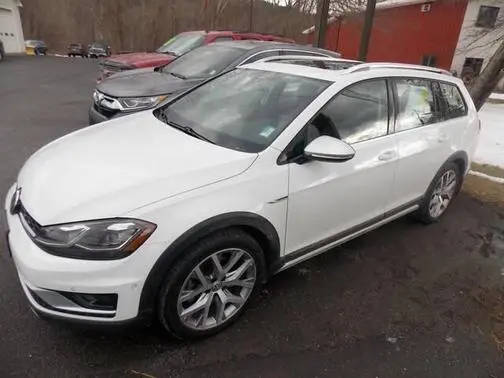 2019 Volkswagen Golf Alltrack SE AWD photo