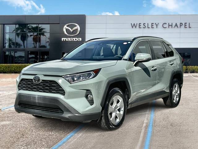 2019 Toyota RAV4 XLE FWD photo