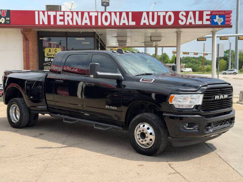 2019 Ram 3500 Big Horn 4WD photo