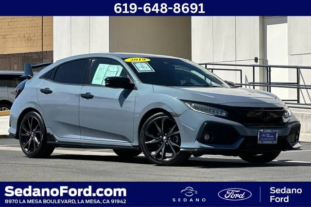 2019 Honda Civic Sport Touring FWD photo