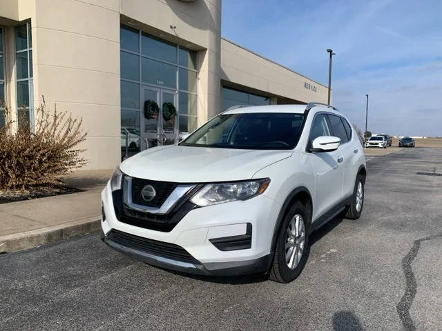 2019 Nissan Rogue SV FWD photo