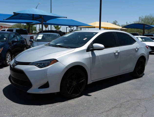 2019 Toyota Corolla LE FWD photo