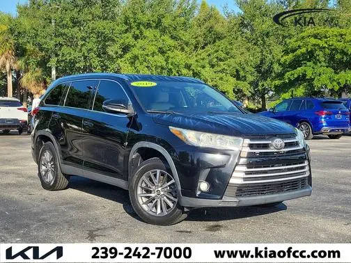 2019 Toyota Highlander XLE FWD photo