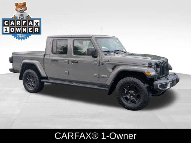 2020 Jeep Gladiator Overland 4WD photo