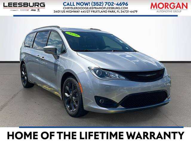 2020 Chrysler Pacifica Minivan Limited 35th Anniversary FWD photo