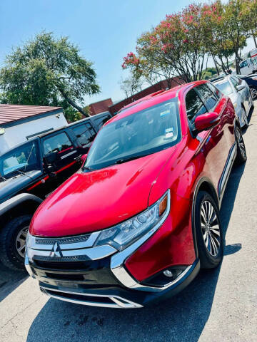 2020 Mitsubishi Outlander SE FWD photo