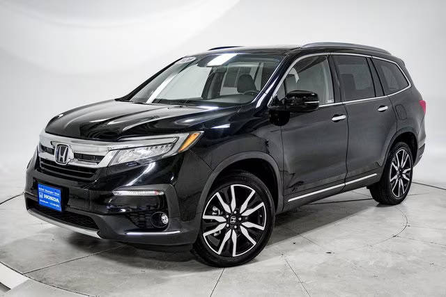 2020 Honda Pilot Touring 8-Passenger AWD photo