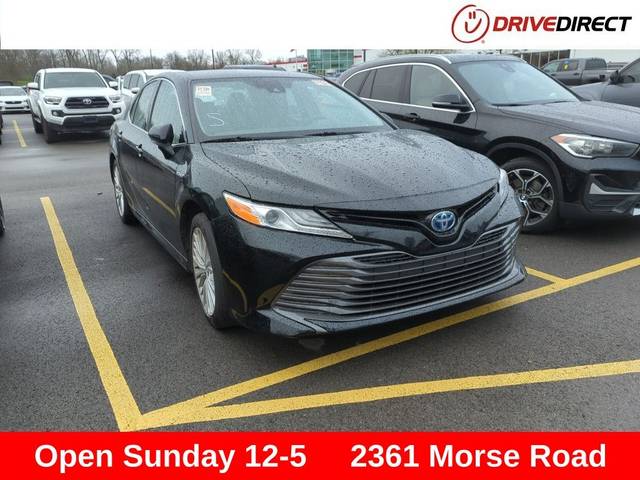2020 Toyota Camry Hybrid XLE FWD photo