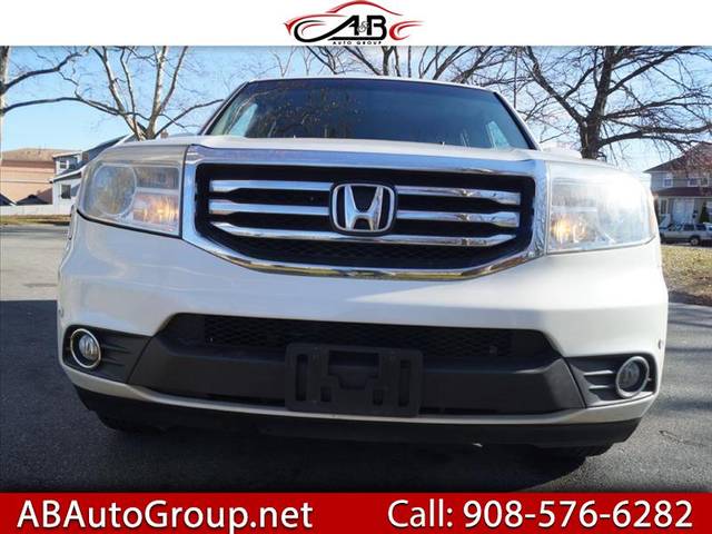 2015 Honda Pilot Touring 4WD photo