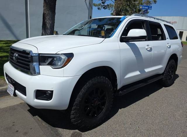 2019 Toyota Sequoia SR5 4WD photo