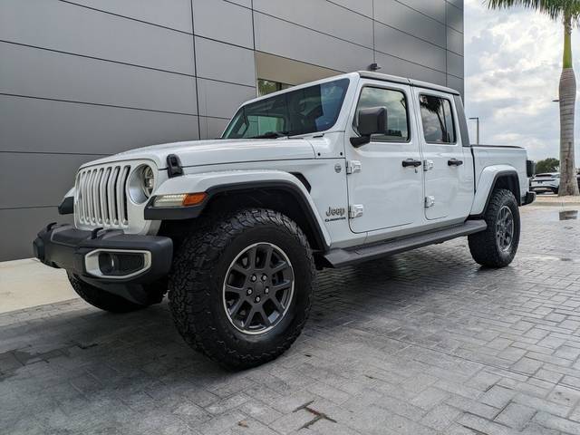 2020 Jeep Gladiator Overland 4WD photo