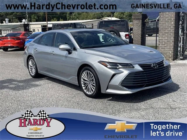 2020 Toyota Avalon Limited FWD photo