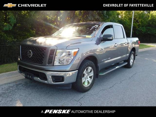 2019 Nissan Titan SV RWD photo