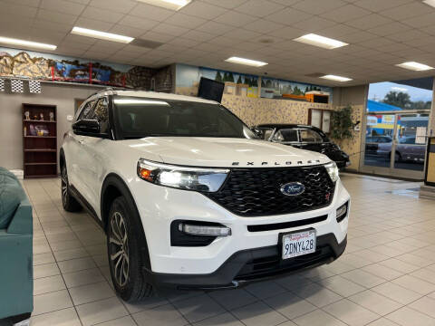 2020 Ford Explorer ST 4WD photo