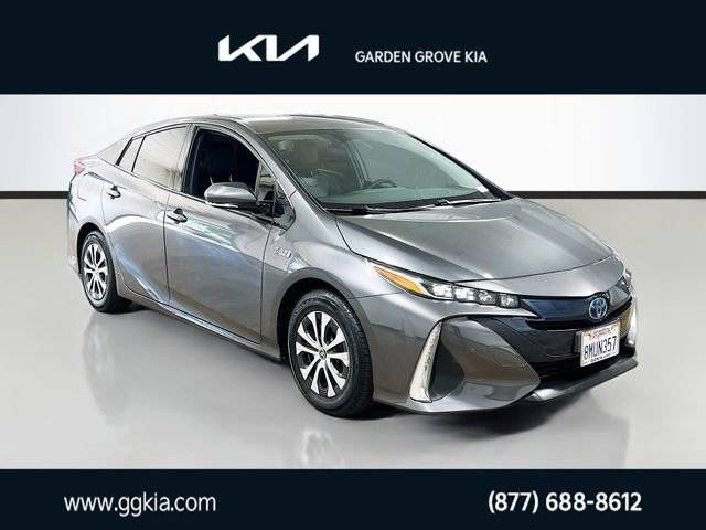 2020 Toyota Prius Prime XLE FWD photo