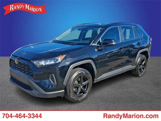 2019 Toyota RAV4 LE FWD photo