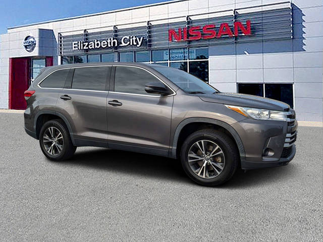 2019 Toyota Highlander LE FWD photo