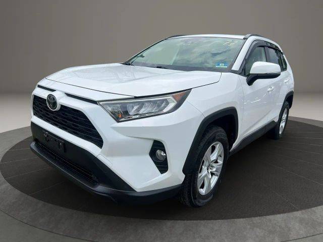 2019 Toyota RAV4 XLE AWD photo