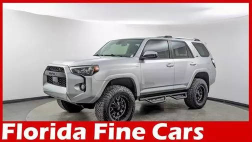 2020 Toyota 4Runner SR5 4WD photo