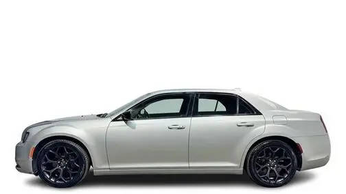 2019 Chrysler 300 Touring RWD photo