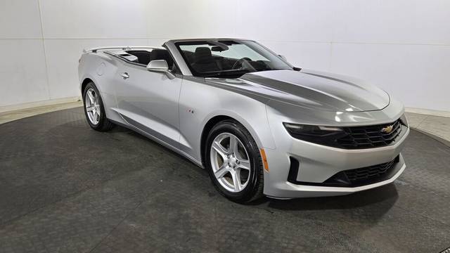2019 Chevrolet Camaro 1LT RWD photo