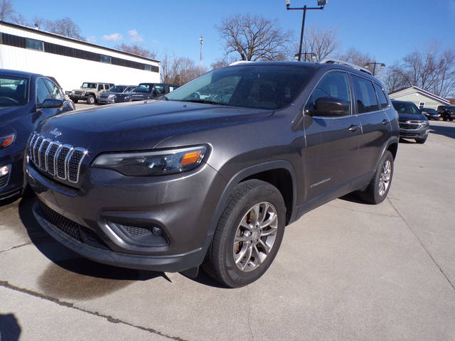 2020 Jeep Cherokee Latitude Plus 4WD photo