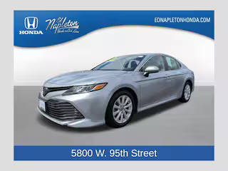 2019 Toyota Camry LE FWD photo