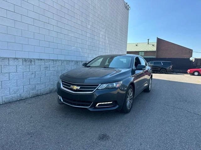 2019 Chevrolet Impala LT FWD photo