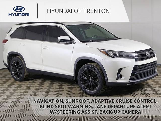 2019 Toyota Highlander SE AWD photo