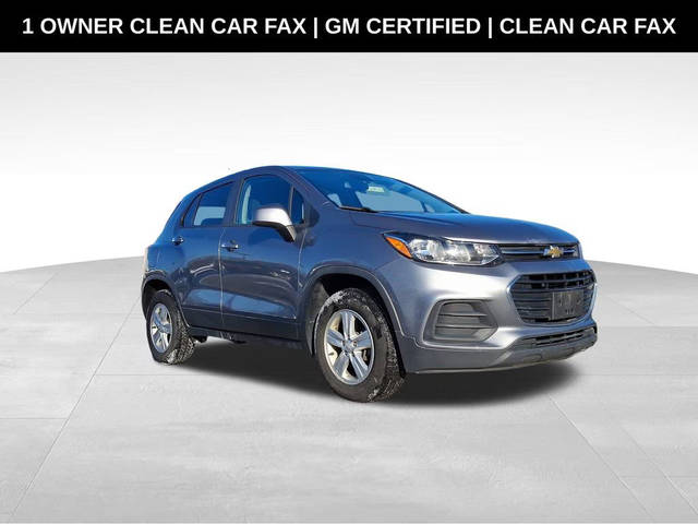 2020 Chevrolet Trax LS AWD photo