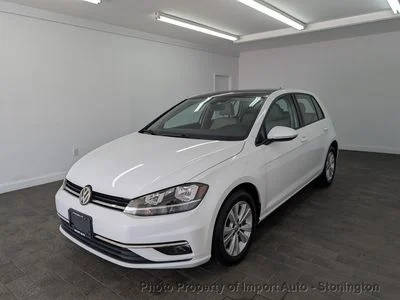2019 Volkswagen Golf SE FWD photo