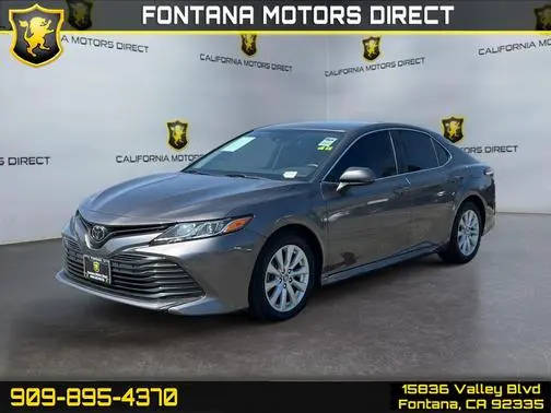 2020 Toyota Camry LE FWD photo