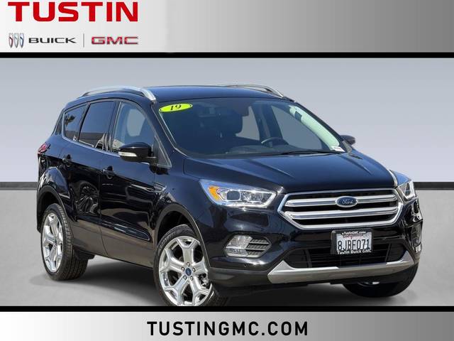 2019 Ford Escape Titanium FWD photo