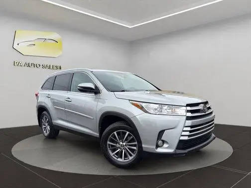 2019 Toyota Highlander XLE AWD photo