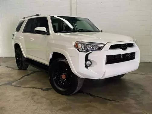 2019 Toyota 4Runner SR5 4WD photo