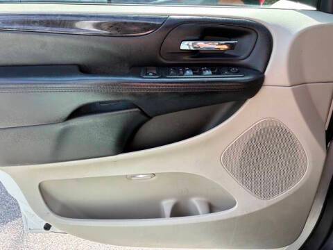 2019 Dodge Grand Caravan SE FWD photo