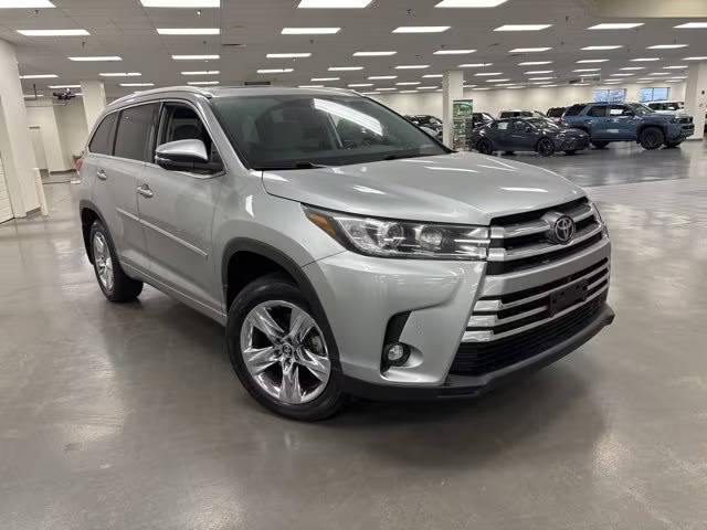 2019 Toyota Highlander Limited Platinum AWD photo