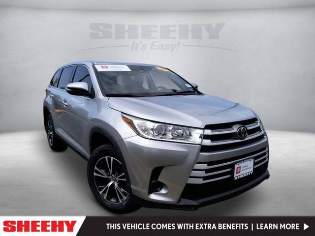 2019 Toyota Highlander LE FWD photo
