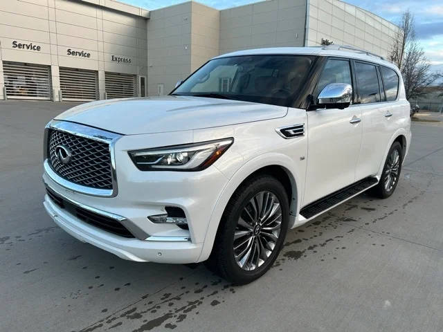 2019 Infiniti QX80 LUXE 4WD photo