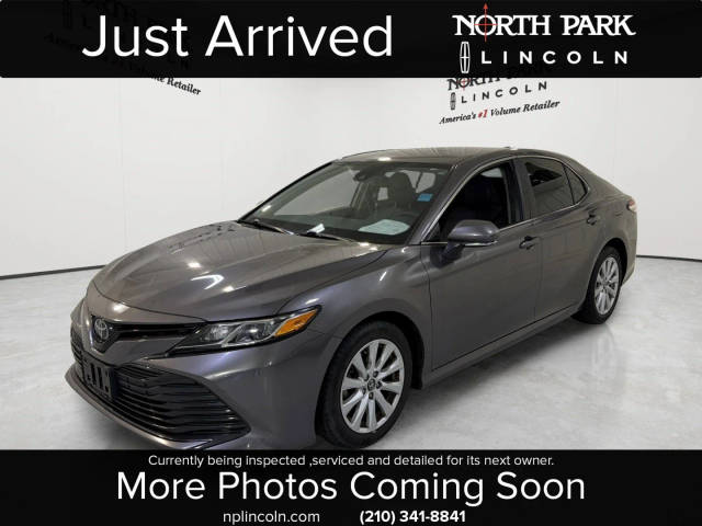 2020 Toyota Camry LE FWD photo