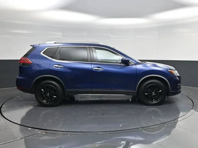2020 Nissan Rogue SV AWD photo