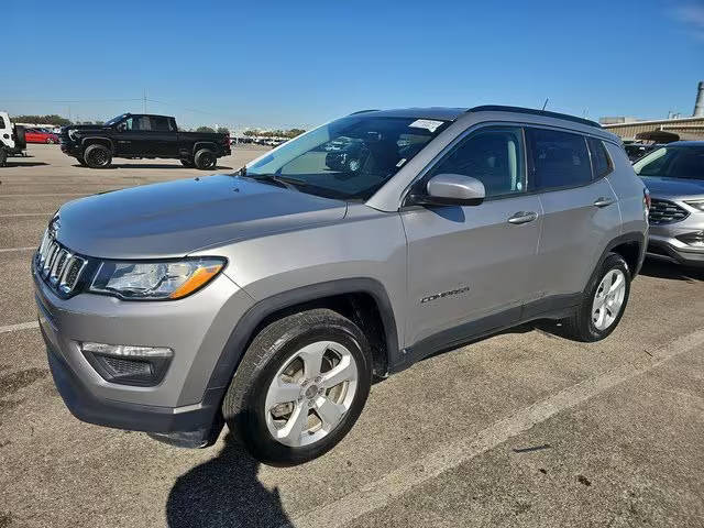 2020 Jeep Compass Latitude 4WD photo