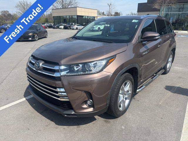 2019 Toyota Highlander Hybrid Limited AWD photo