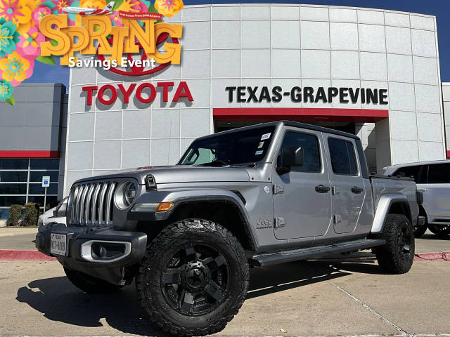 2020 Jeep Gladiator Overland 4WD photo